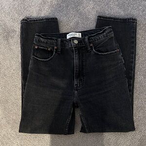 A&F Ankle Straight Ultra High Rise Jean
